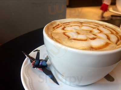 Kimi Café & Minifestas