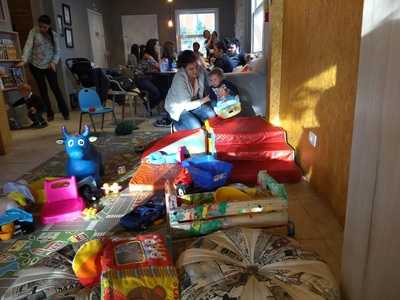 Kimi Café & Minifestas