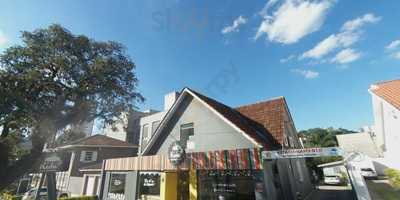 Kimi Café & Minifestas