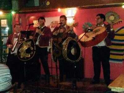 El Mariachi Cantina Mexicana