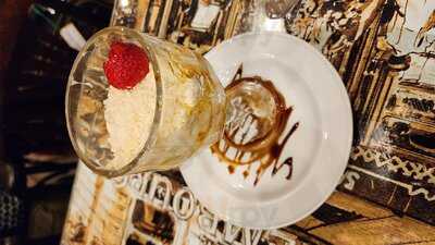 Paris 6 Petit Bistro