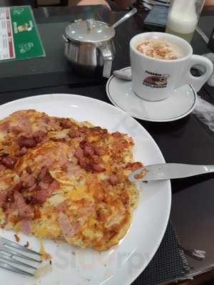 Lourical Paes E Doces