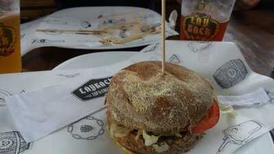 Layback Beer Beach Spot