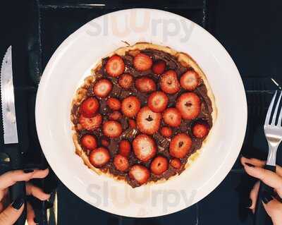 Layback Beer Beach Spot