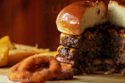 Capitão James Burger Bar