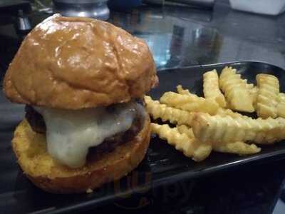 Base 390 Hamburgueria Artesanal