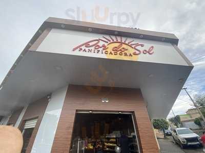 Panificadora E Confeitaria Modelo