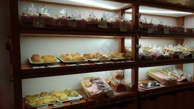 Moti Moti Cake Shop
