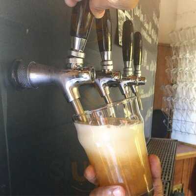 Flow Artesanal Burguers And Beers