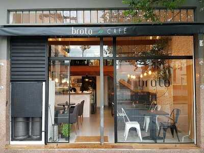 Broto Café