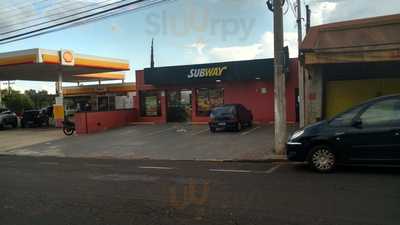 Subway Av. Costábile Romano 2330