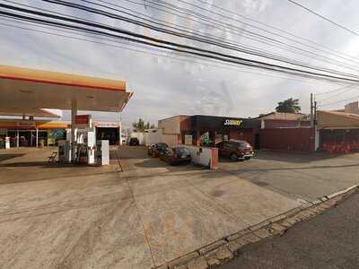 Subway Av. Costábile Romano 2330