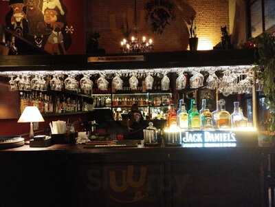 Cão Véio - Pinheiros