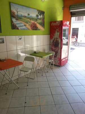 Caldo De Cana Mary & Cris