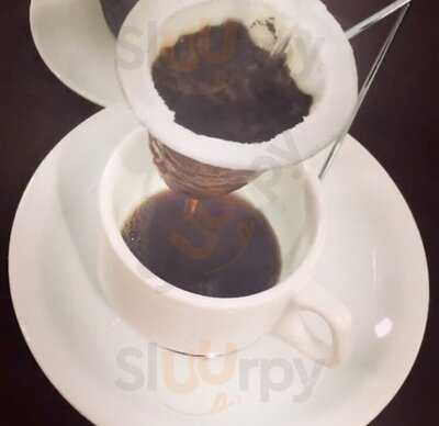 Brigadeiramo Brigaderia E Café