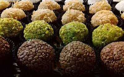 Brigadeiramo Brigaderia E Café