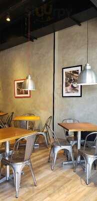 The Black Beef - Olegario Maciel