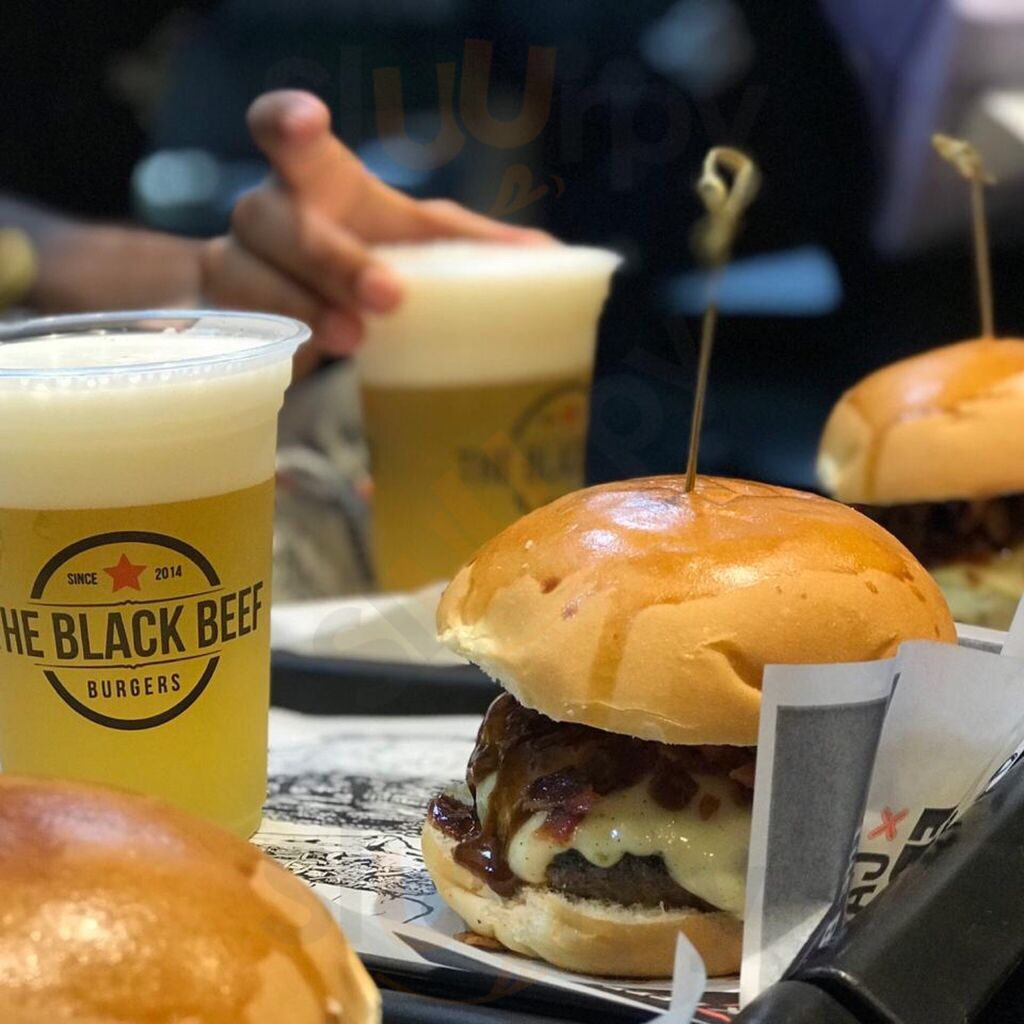 The Black Beef - Olegario Maciel