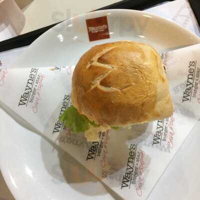 Wayne's Burguer Star