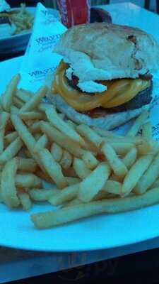 Wayne's Burguer Star