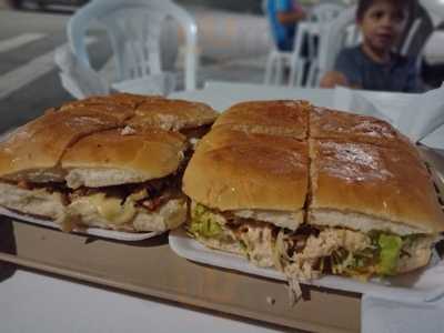 Agua Na Boca Lanches