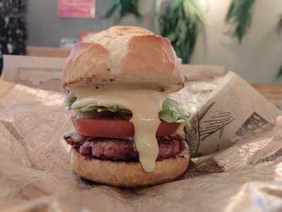 Pcl - Pão Com Linguiça