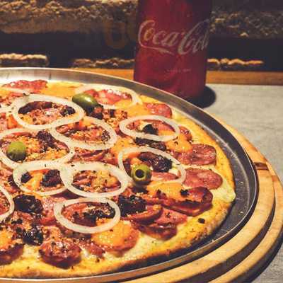 Formaggio Pizzas E Massas