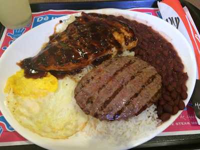 Mania De Churrasco! Prime Steak & Burger Center 3