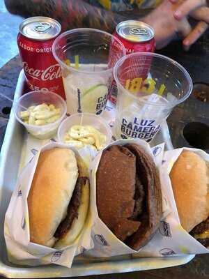Luz, Camera, Burger