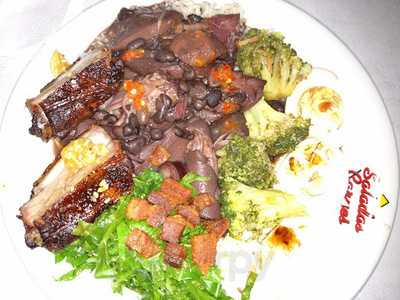 Saladas Carnes E Cia