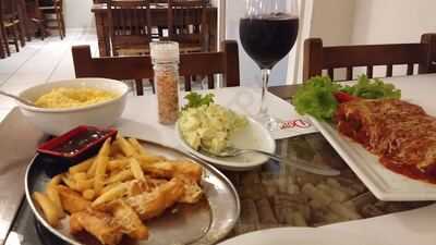 Dom Restaurante E Parrilla