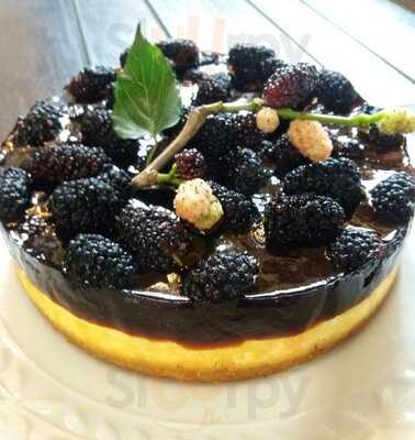 Sucre Artisan Bakery