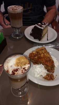 Bella Gula Tortaria E Cafe