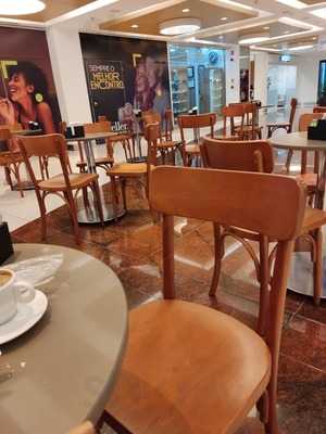 Bella Gula Tortaria E Cafe