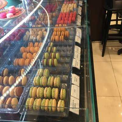 Paradis Macarons