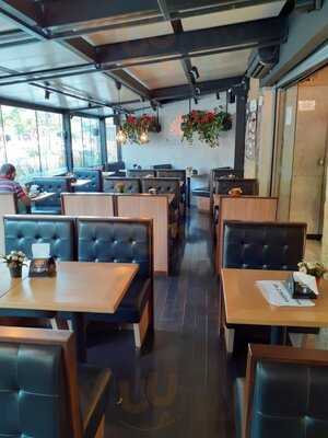 Mattina Café E Bistro