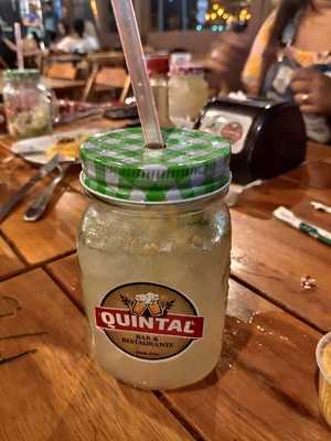 Quintal Bar