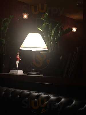 Admiral's Place Whisky Bar