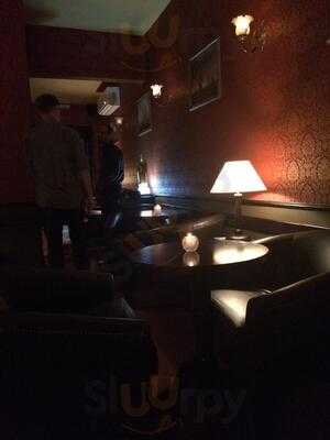 Admiral's Place Whisky Bar