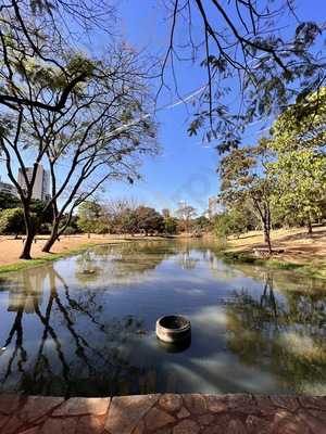 Restaurante Lago Das Rosas