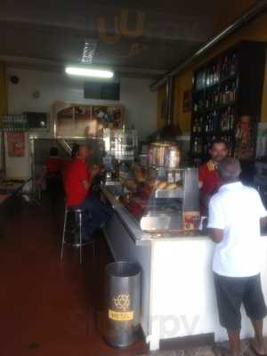 Prima's Bar E Restaurante