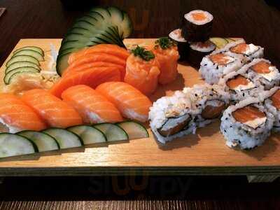 Yashi Sushi Bar Express