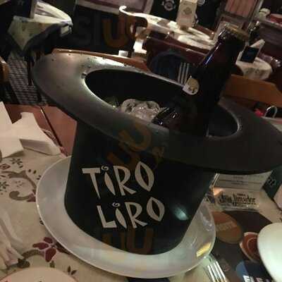 Tiro Liro Bar