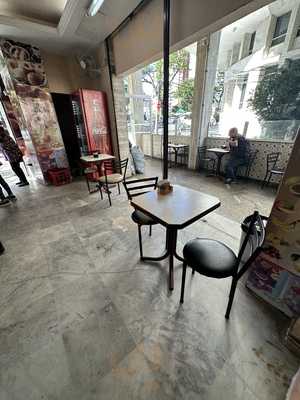 Restaurante Fruta Pao Doces E Sucos