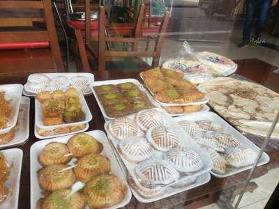 Aboud Shawarma & Comida Arabe