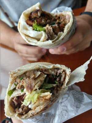 Aboud Shawarma & Comida Arabe