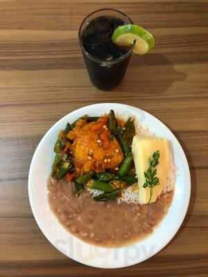 Quase Nada Restaurante