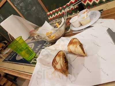 Haüs Kebabs & Sandwichies