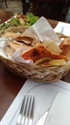 Emirates Bar E Cozinha Árabe