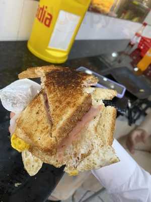 Padaria, Confeitaria E Lanchonete Super Pão
